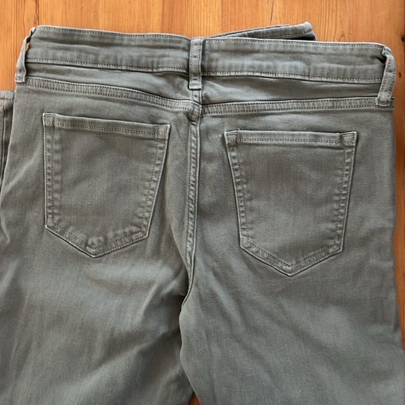 Gap Legging Skimmer Jeans, Sz 8/29R, Light Olive color - Picture 4 of 4